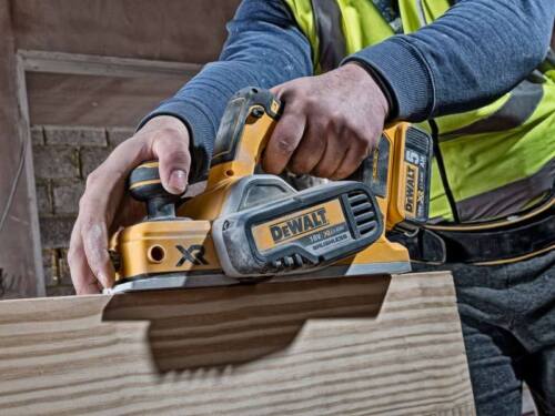 DeWalt DCP580N 18V XR Li-ion Cordless Brushless Planer Bare Unit Body Only