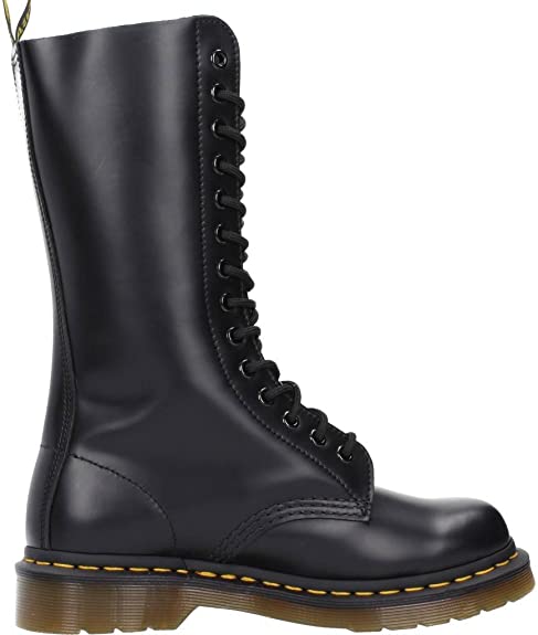 Dr. Martens Unisex-Adult Combat Boots