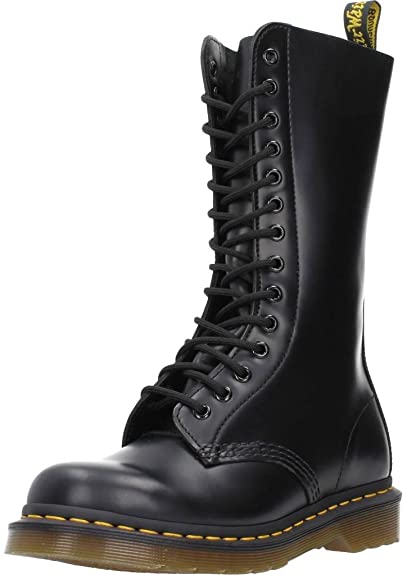 Dr. Martens Unisex-Adult Combat Boots